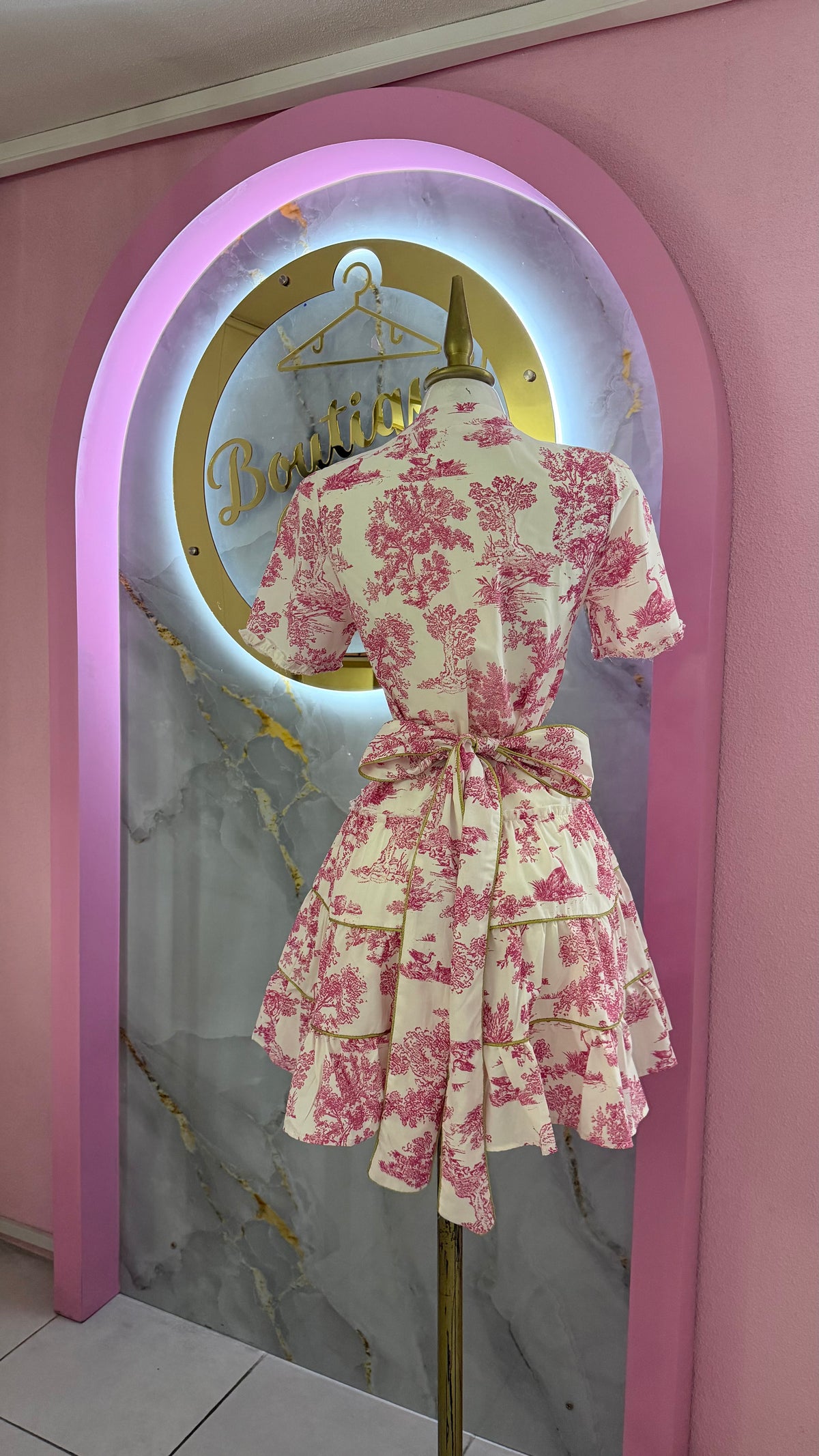 VESTIDO CORTO ROSADO