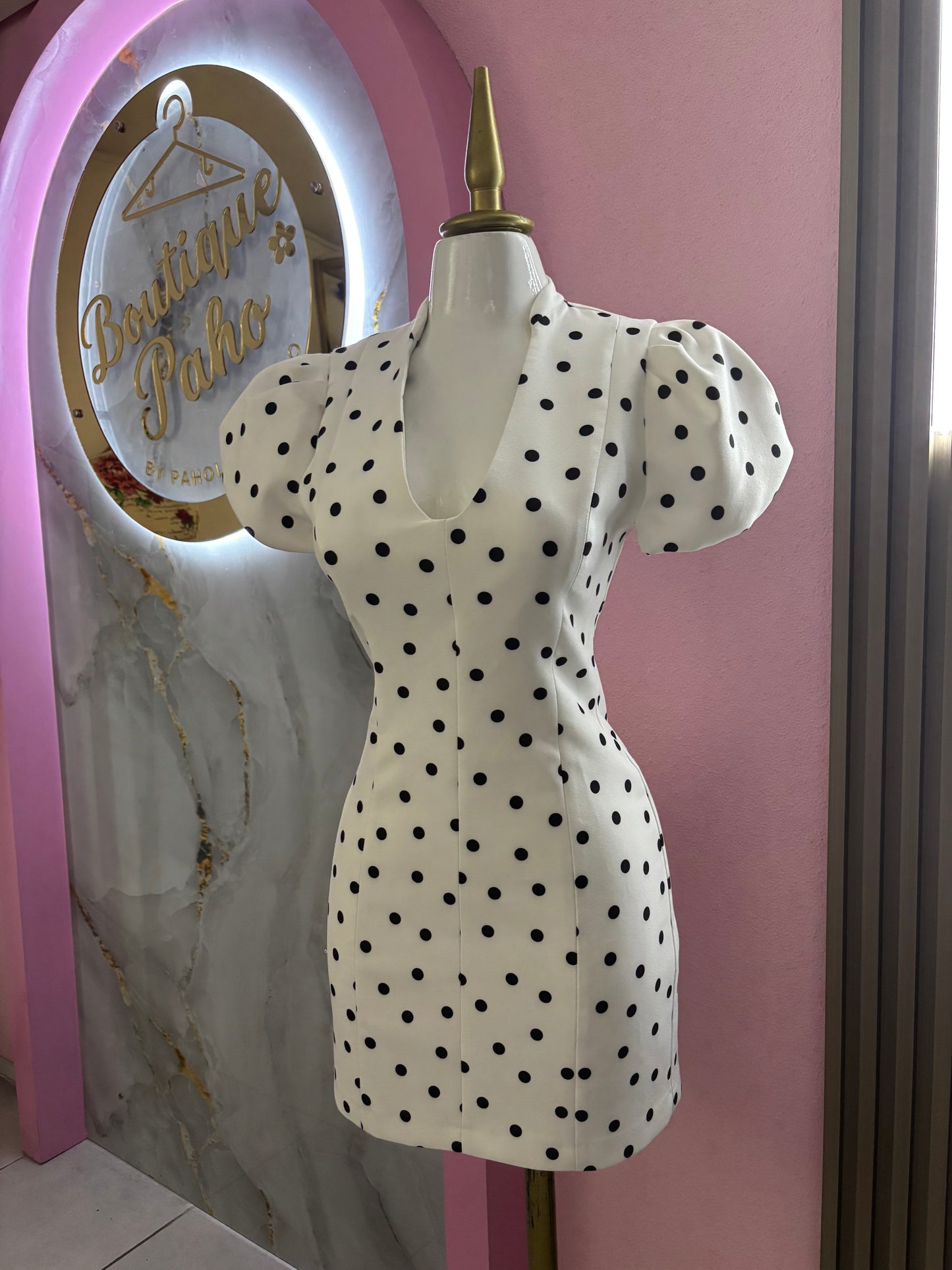 VESTIDO LUNARES MANGAS DE PRINCESA ZARA
