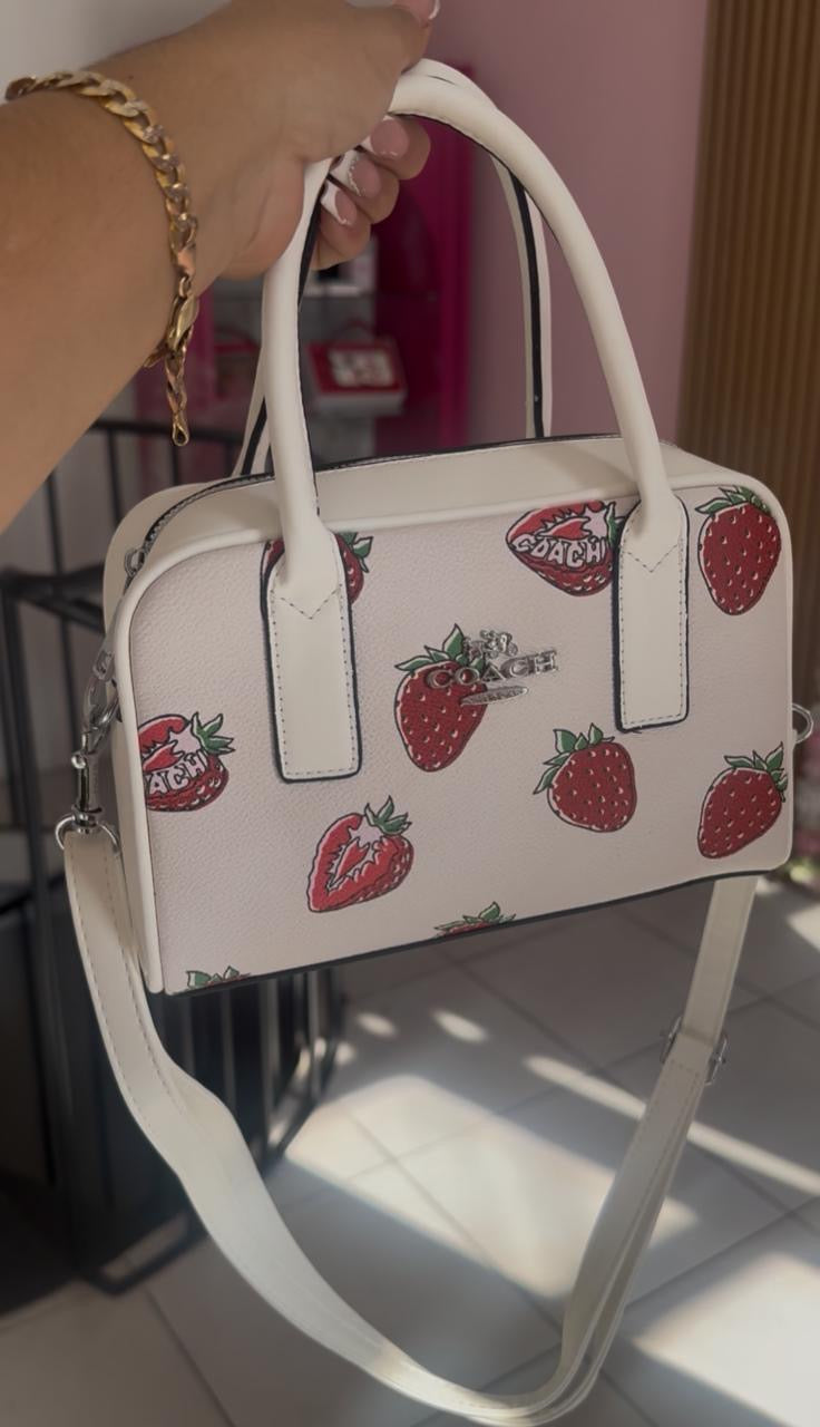 BOLSO COACH DE FRESAS DUPE