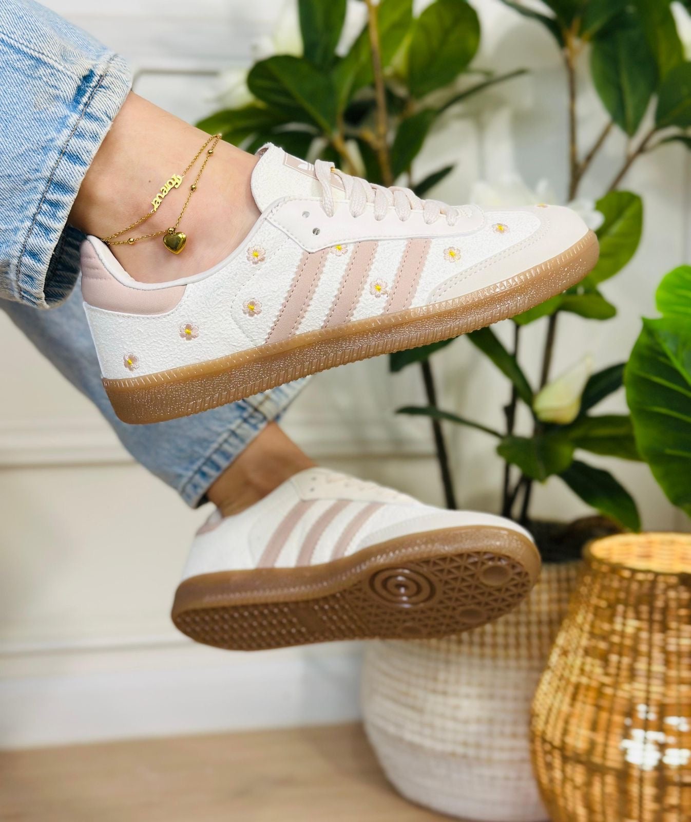 TENIS ZAMBA DE FLORES DUPE