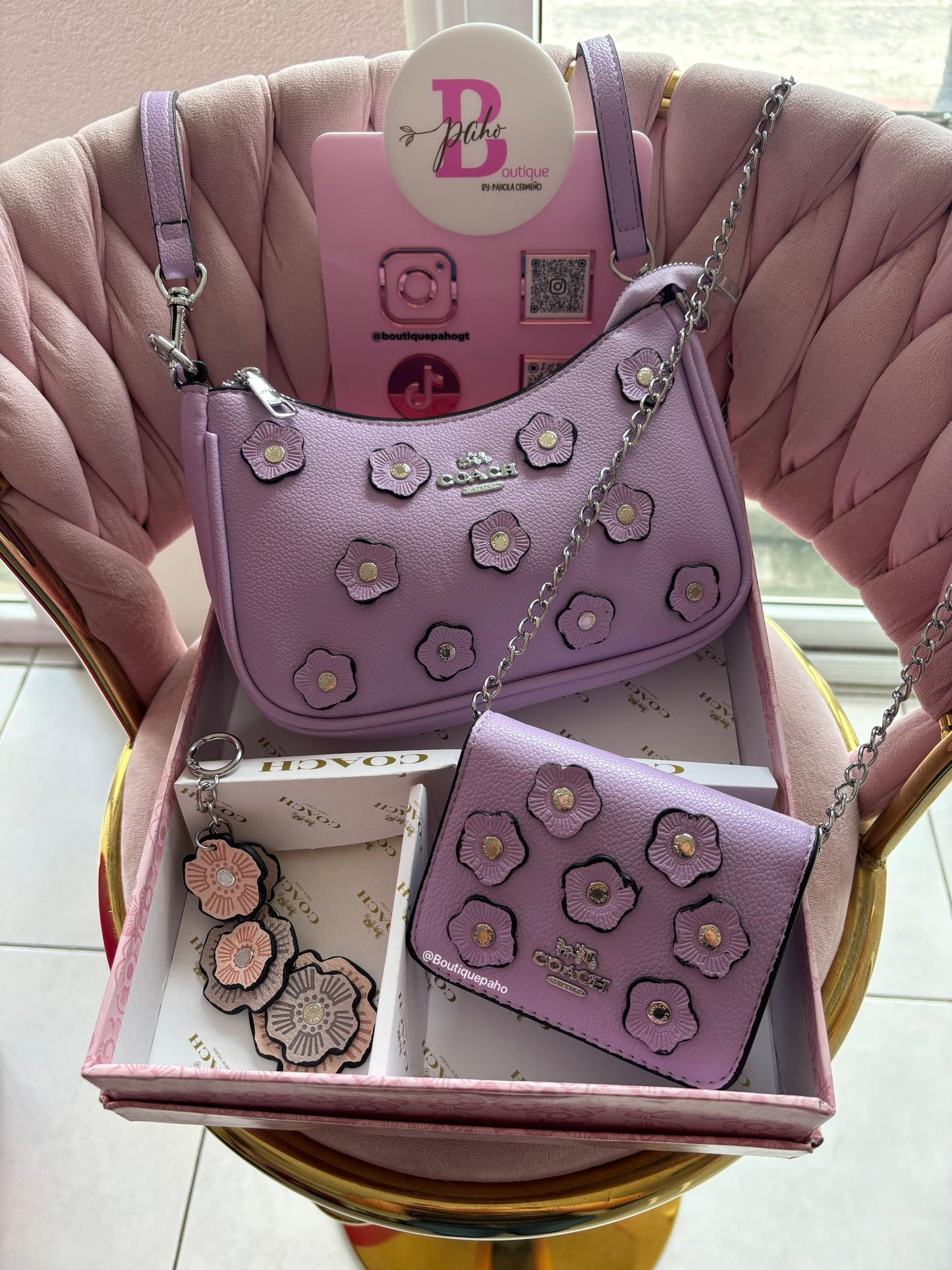 SET DE 3 PIEZAS CON FLORES LILA COACH DUPE