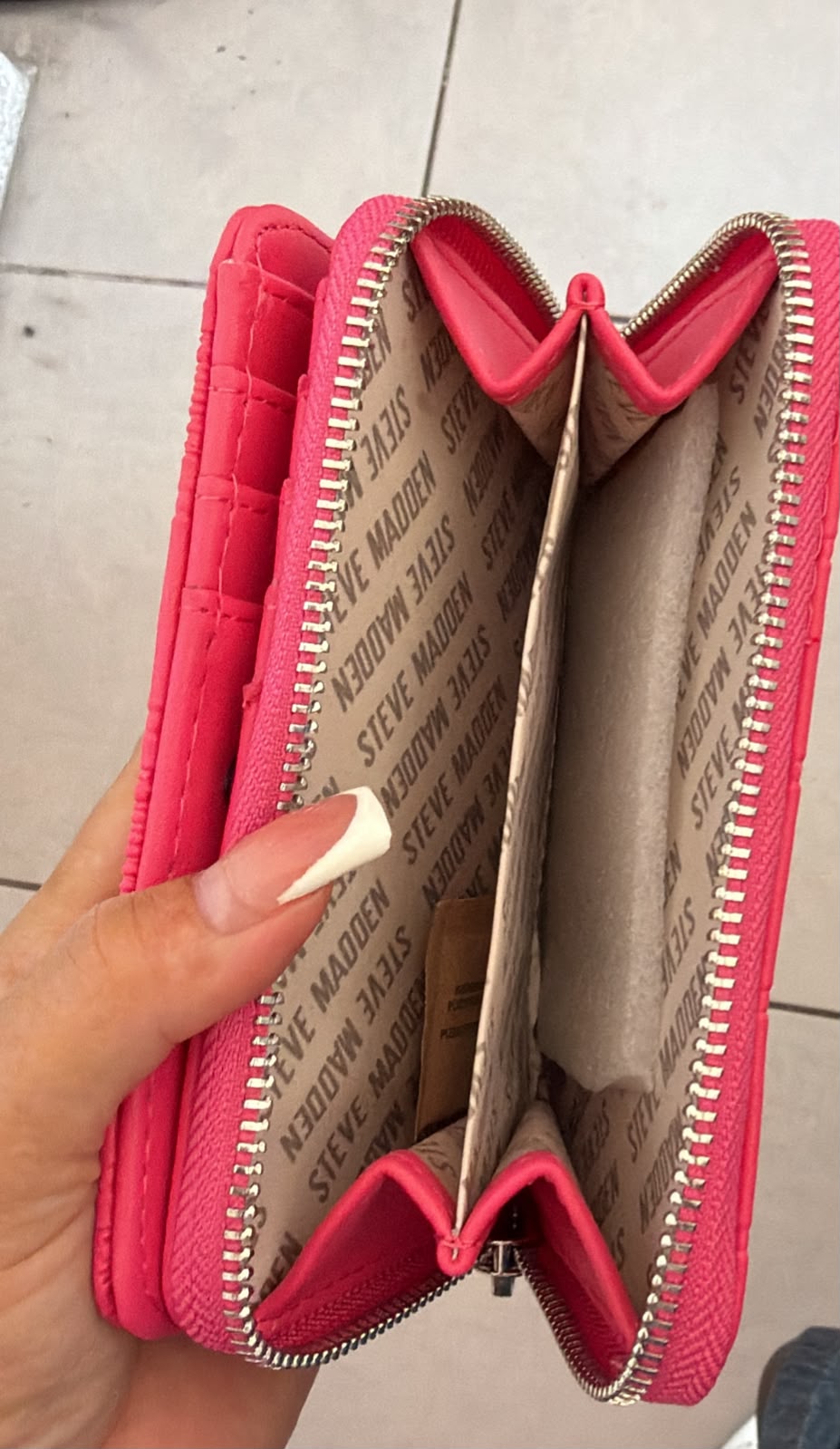 BILLETERA FUCSIA STEVE MADDEN