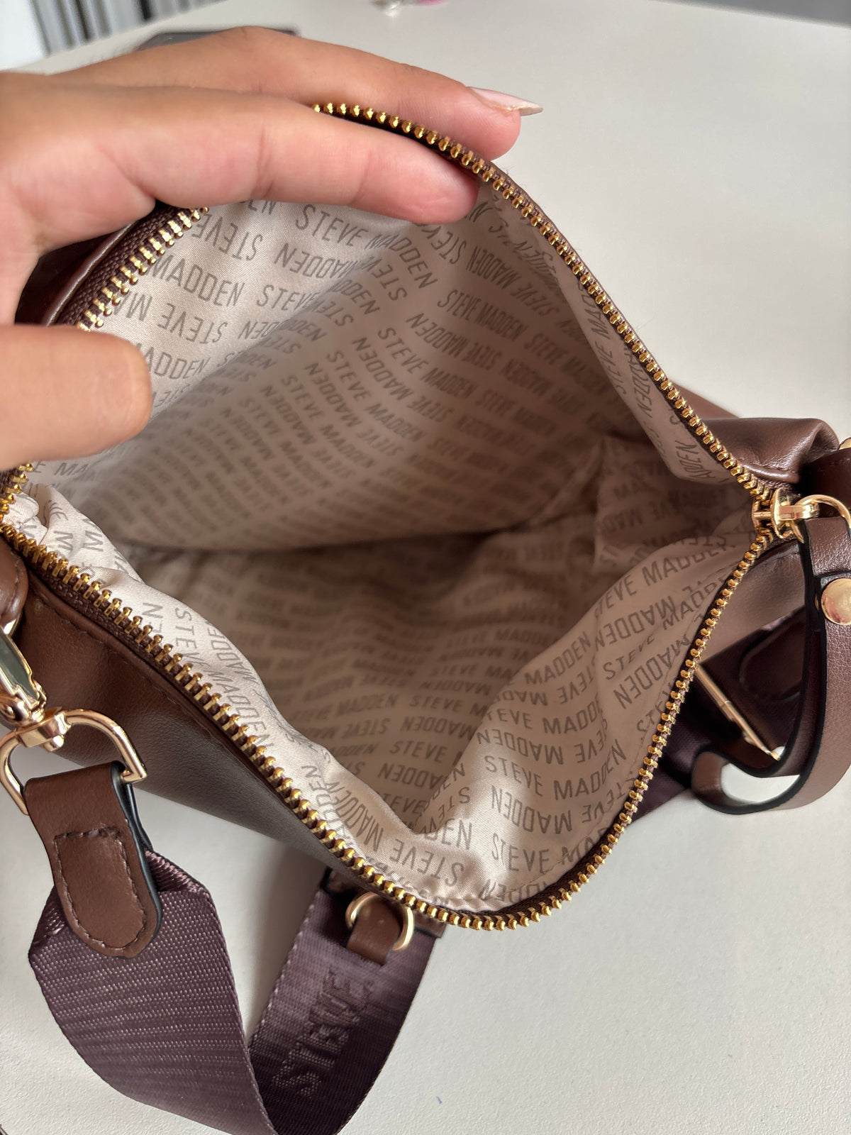 BOLSO CROSSBODY STEVE MADDEN CAFÉ ORIGINAL