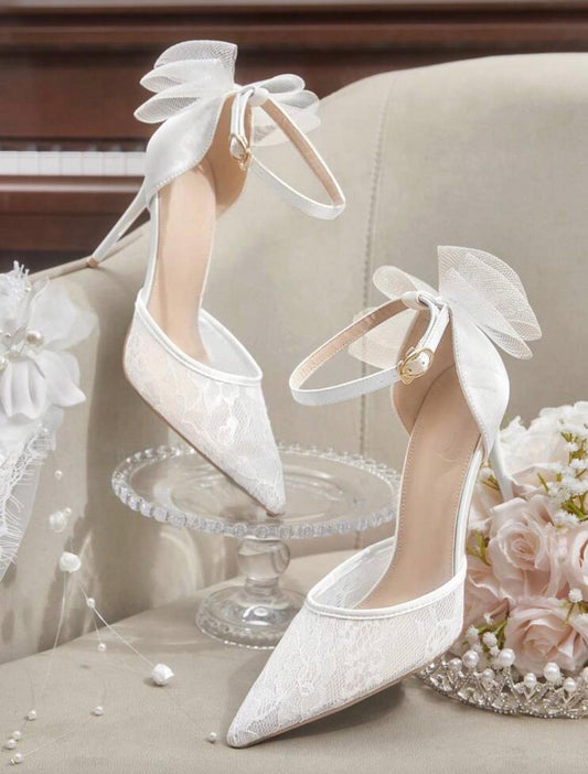 TACONES BLANCOS