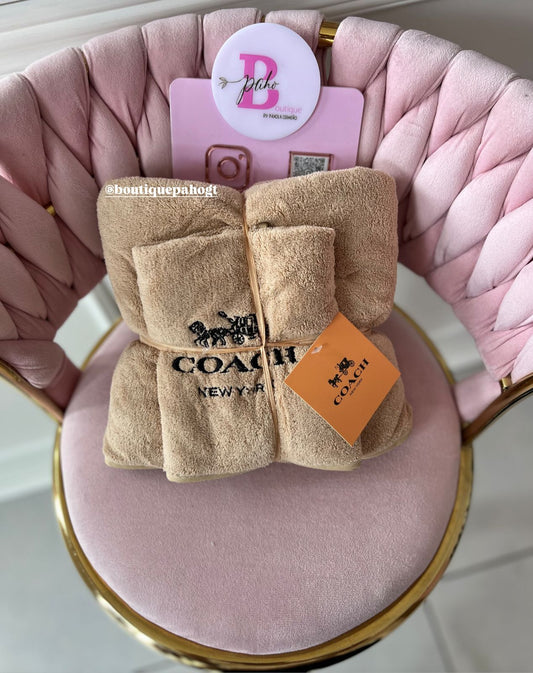 SET DE TOALLAS COACH BEIGE DUPE