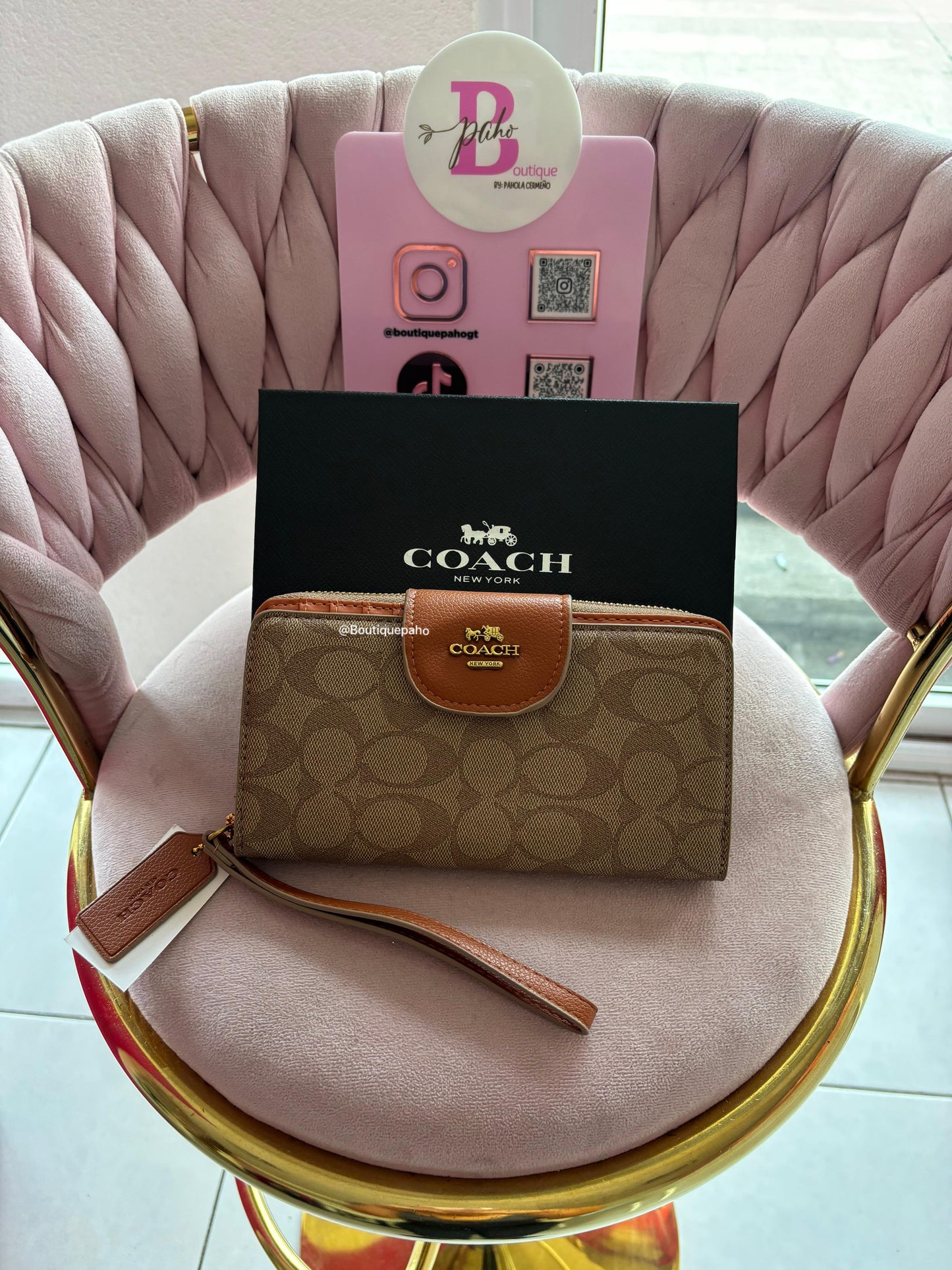 BILLETERA COACH BEIGE