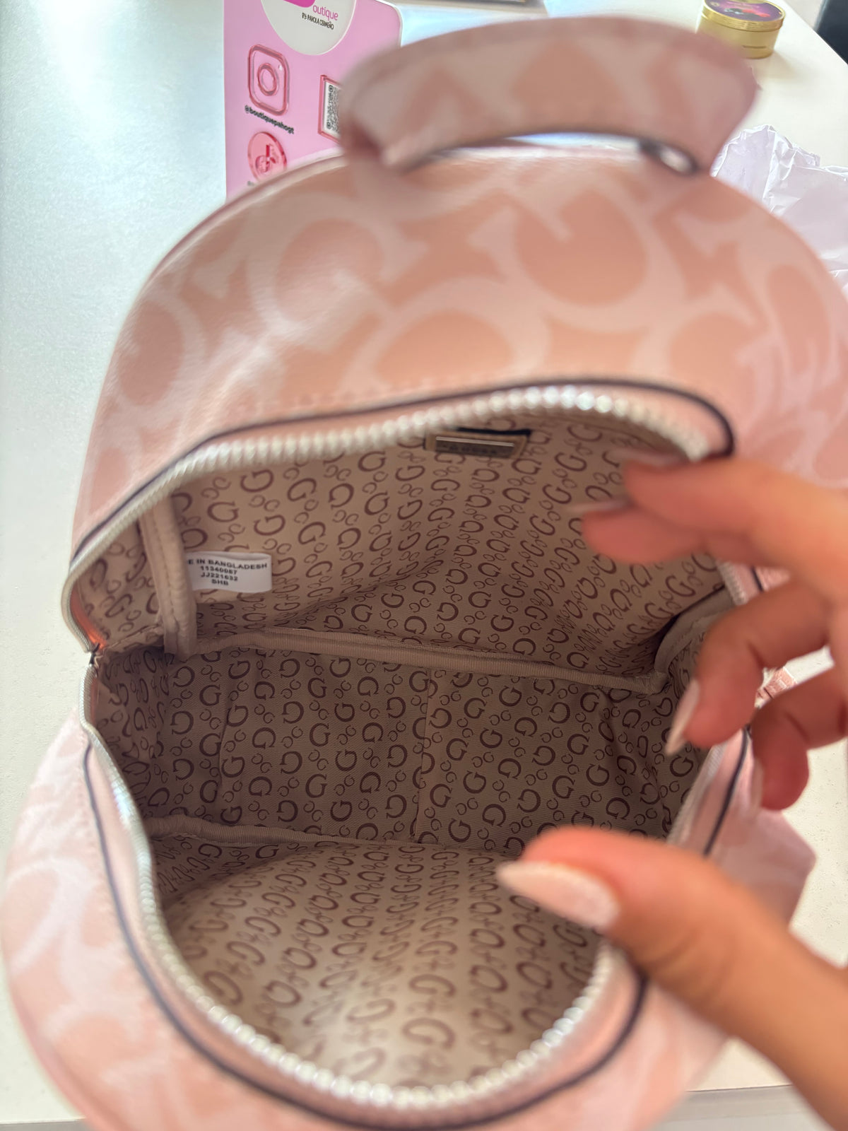 MOCHILA GUESS ROSA CON FLOR ORIGINAL