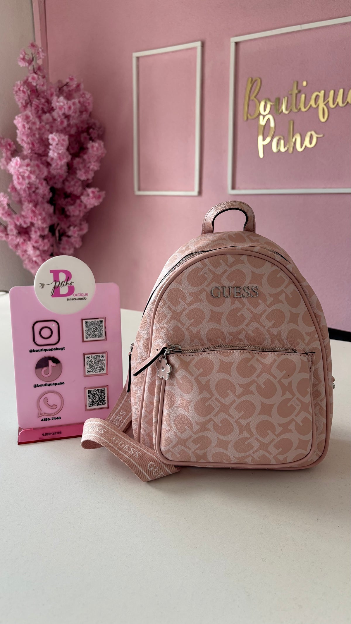 MOCHILA GUESS ROSA CON FLOR ORIGINAL