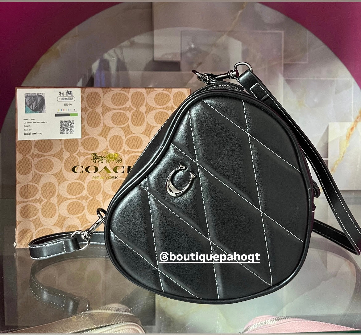 BOLSO COACH DE CORAZÓN NEGRO DUPE