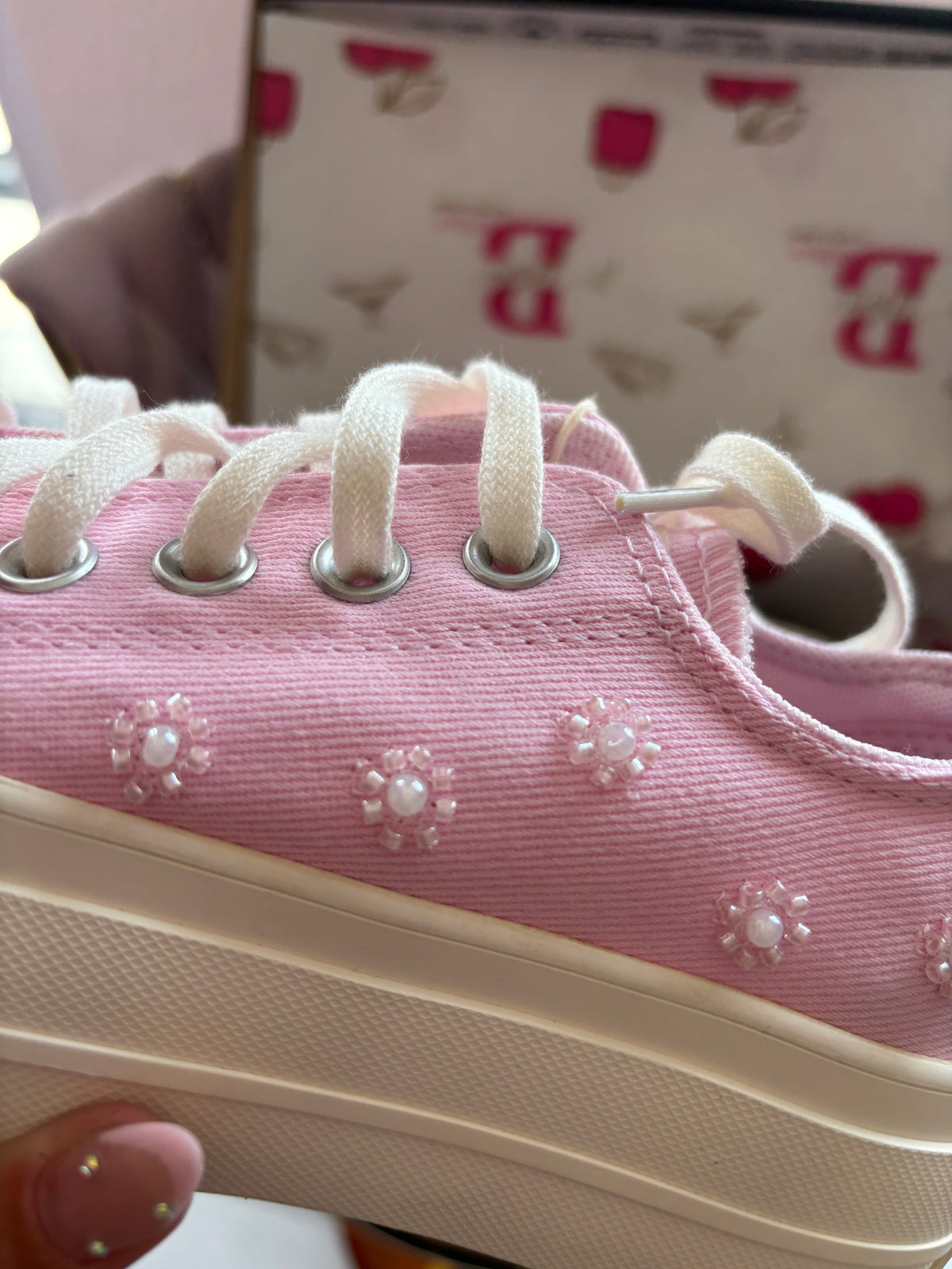 CONVERSE ORIGINALES COLOR ROSA CON FLORES