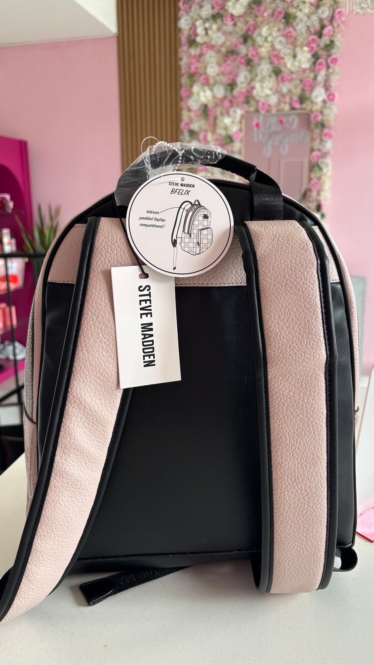 MOCHILA STEVE MADDEN ROSA CON BOLSA PARA PONER LAPTOP ORIGINAL
