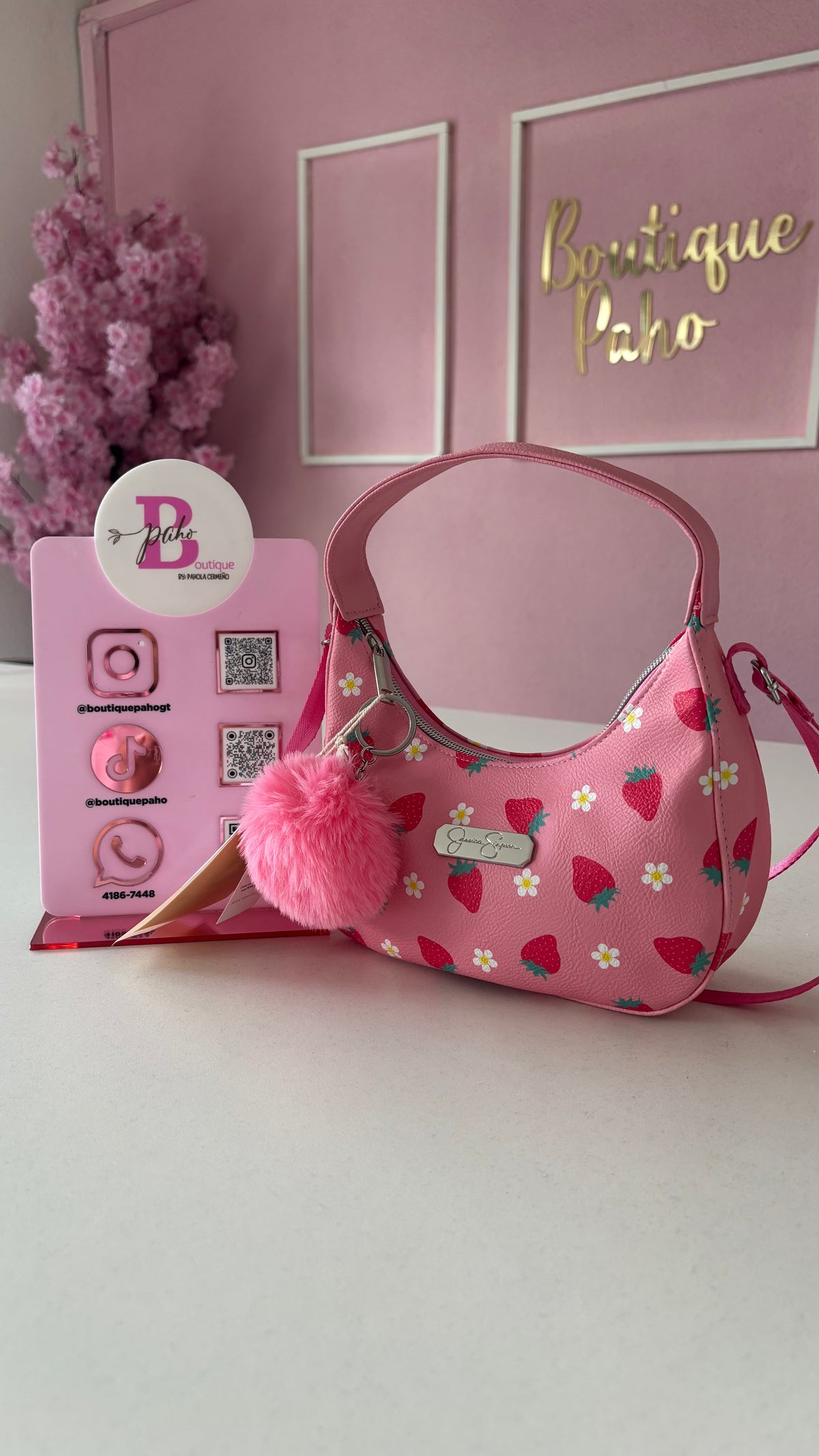 BOLSO MEDIA LUNA ROSA CON FRESAS JESSICA SIMPSON ORIGINAL