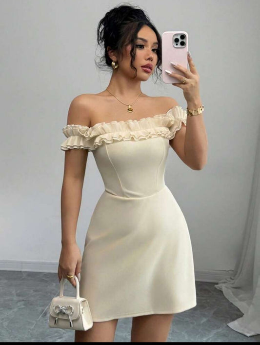 VESTIDO COLOR BEIGE
