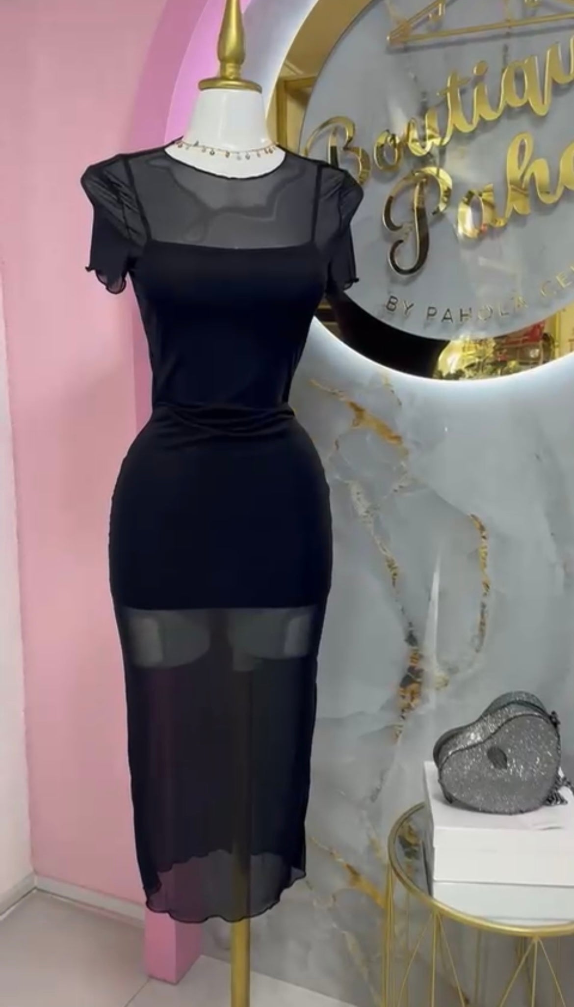 VESTIDO NEGRO