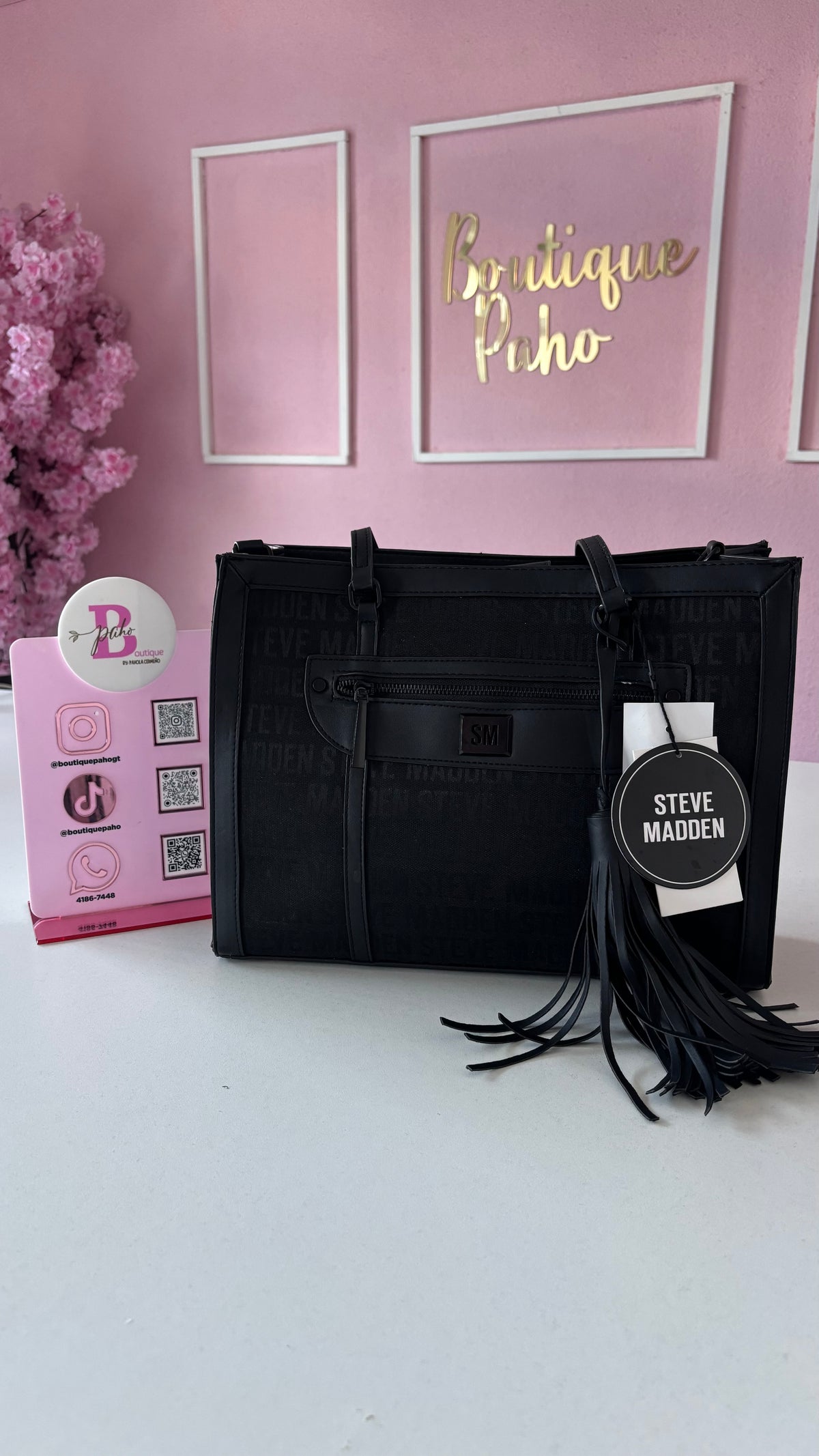 BOLSO STEVE MADDEN NEGRO CON COLGANTE NEGRO ORIGINAL