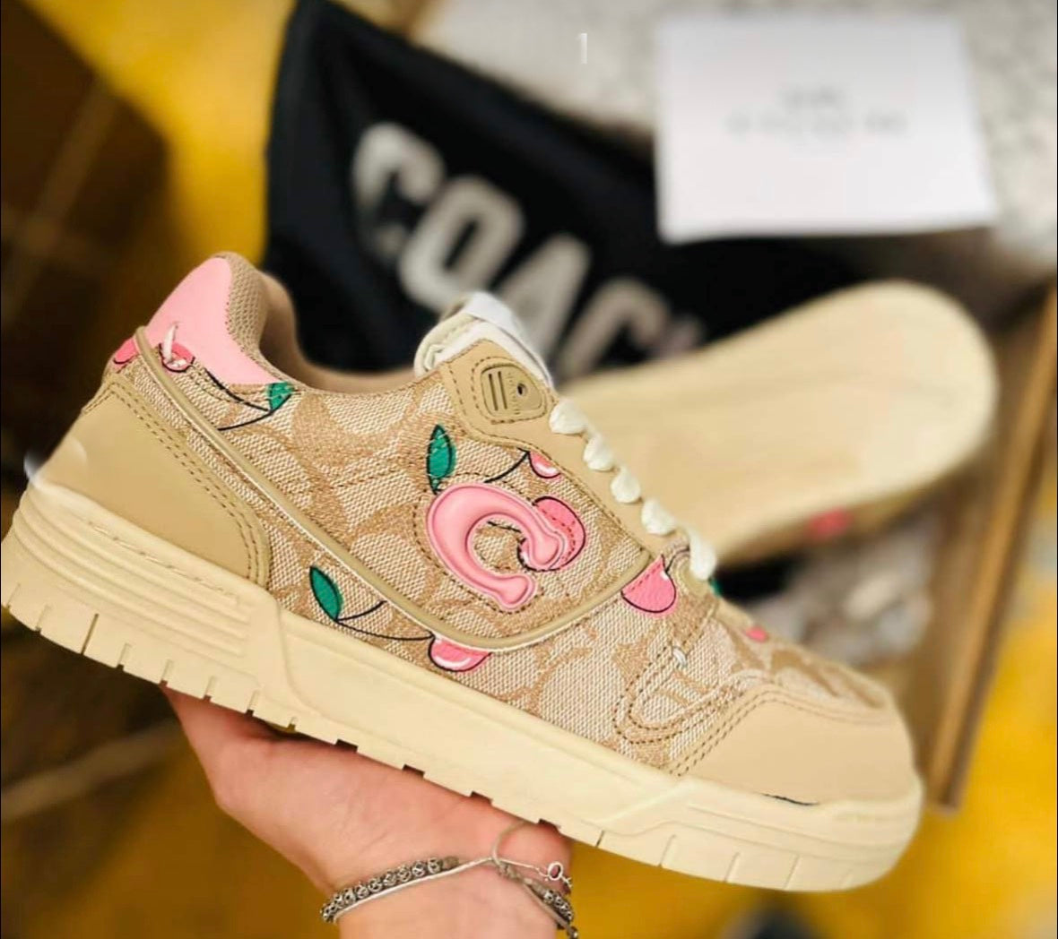 COACH SOHO BEIGE/ROSA CHERRY DUPE