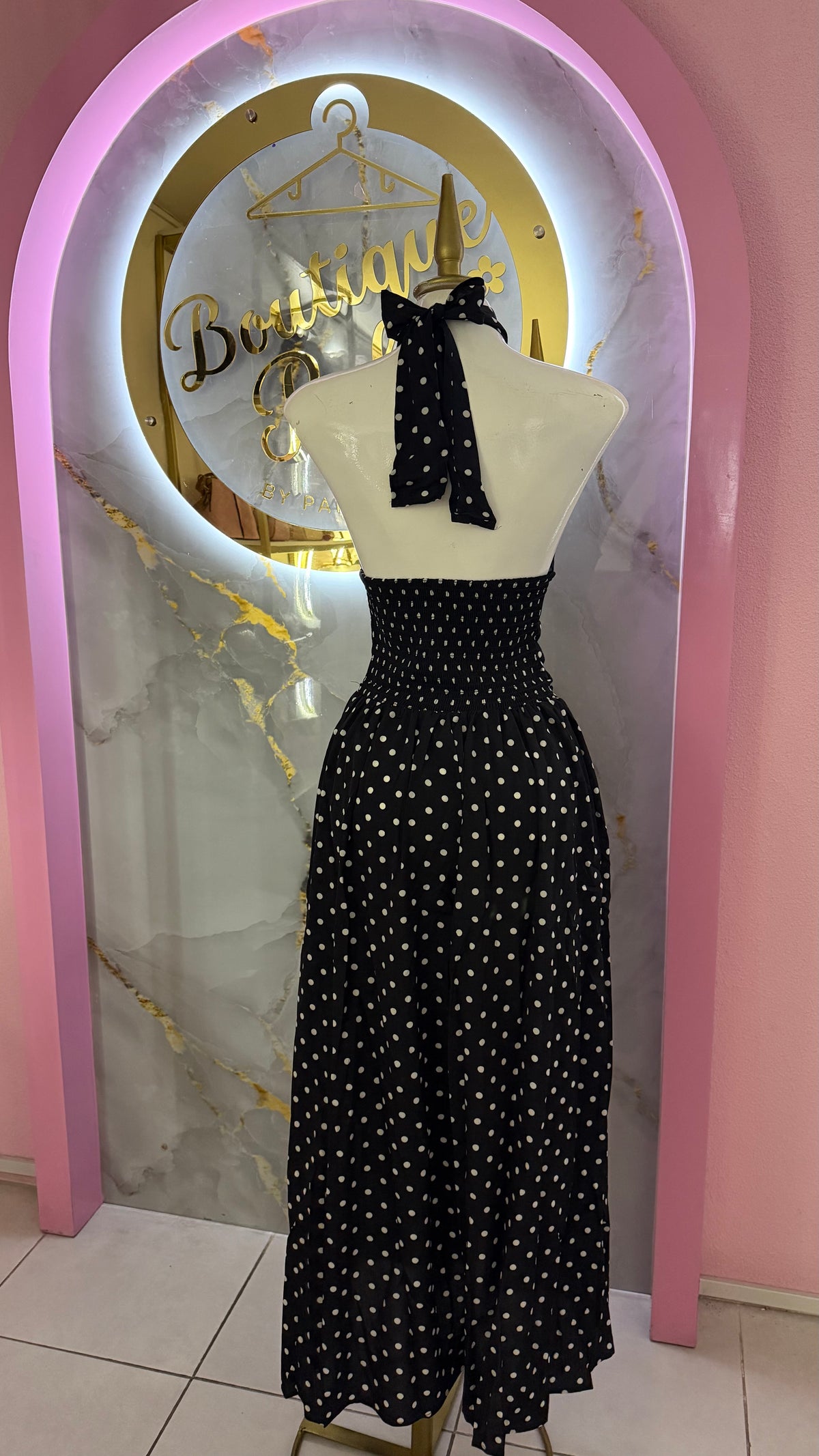 VESTIDO LARGO CON PUNTOS