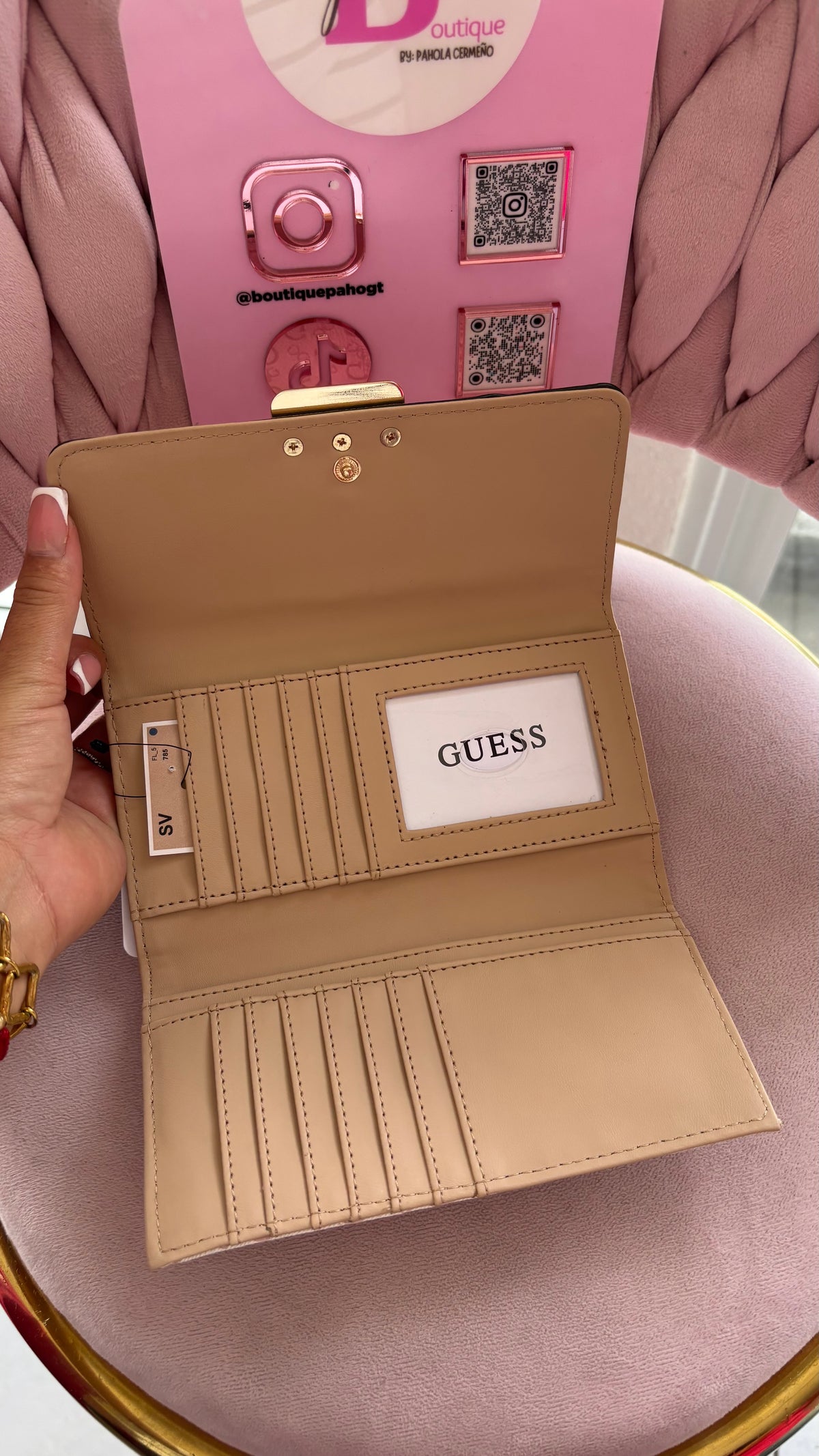 BILLETERA GUESS ROSA