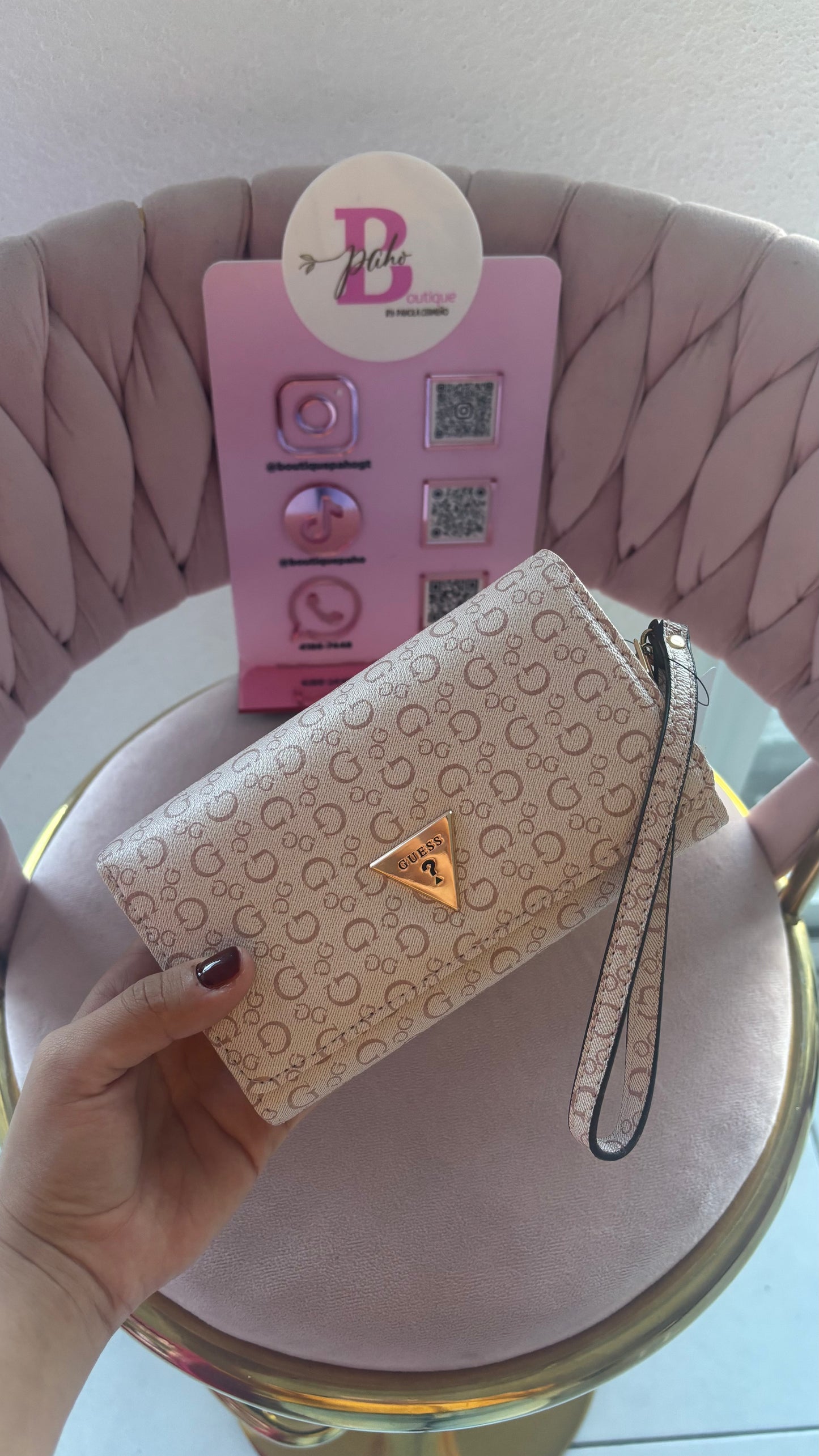 BILLETERA GUESS ROSA
