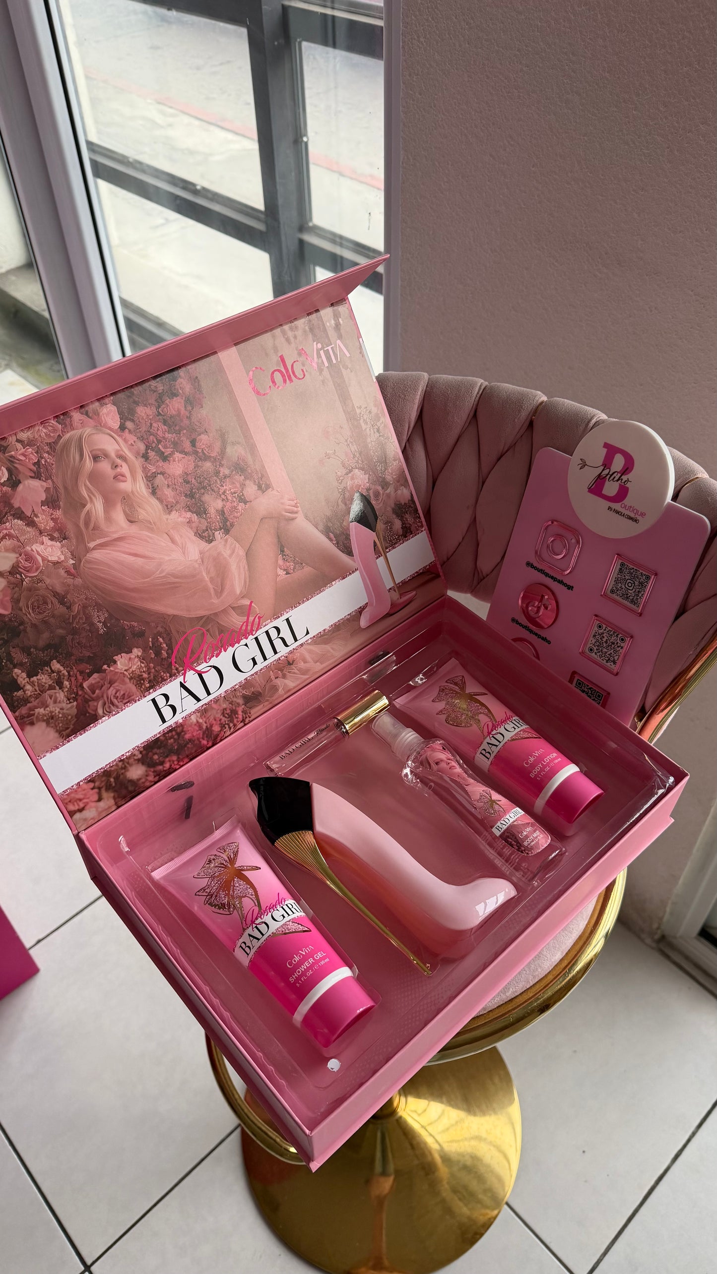 SET DE PERFUMES ROSADO BAD GIRL