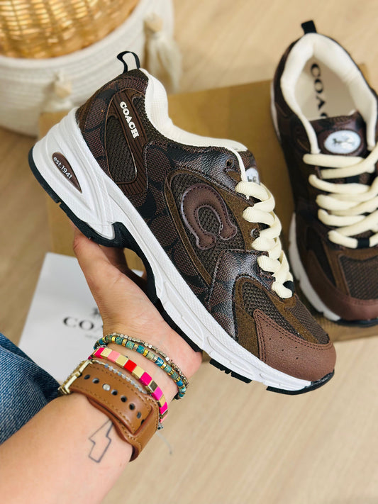 TENIS COACH CAFÉ DUPE