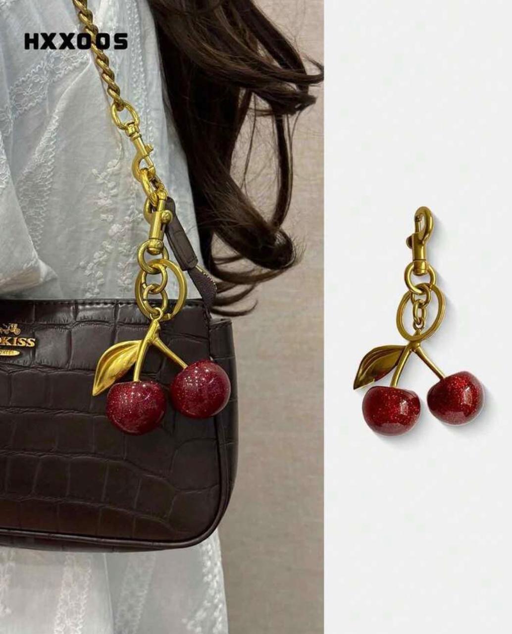 CHARMS CEREZA ROJO