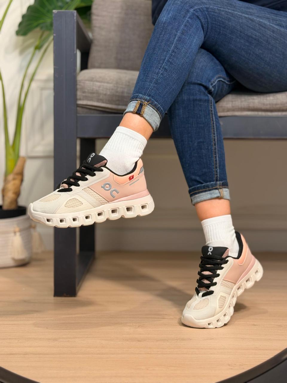 TENIS OC LATTE MAQUILLAJE DUPE