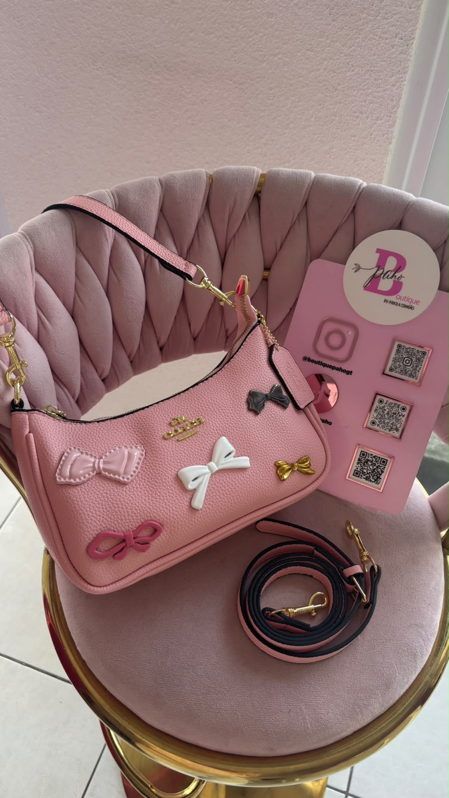 BOLSA COACH ROSA MEDIA LUNA CON MOÑOS DUPE